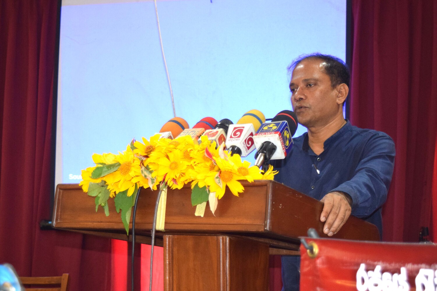 දිළිඳුකම පිටුදැකීම, ප්රාදේශීය ලේකම් කාර්යාලය - මතුගම Image 45