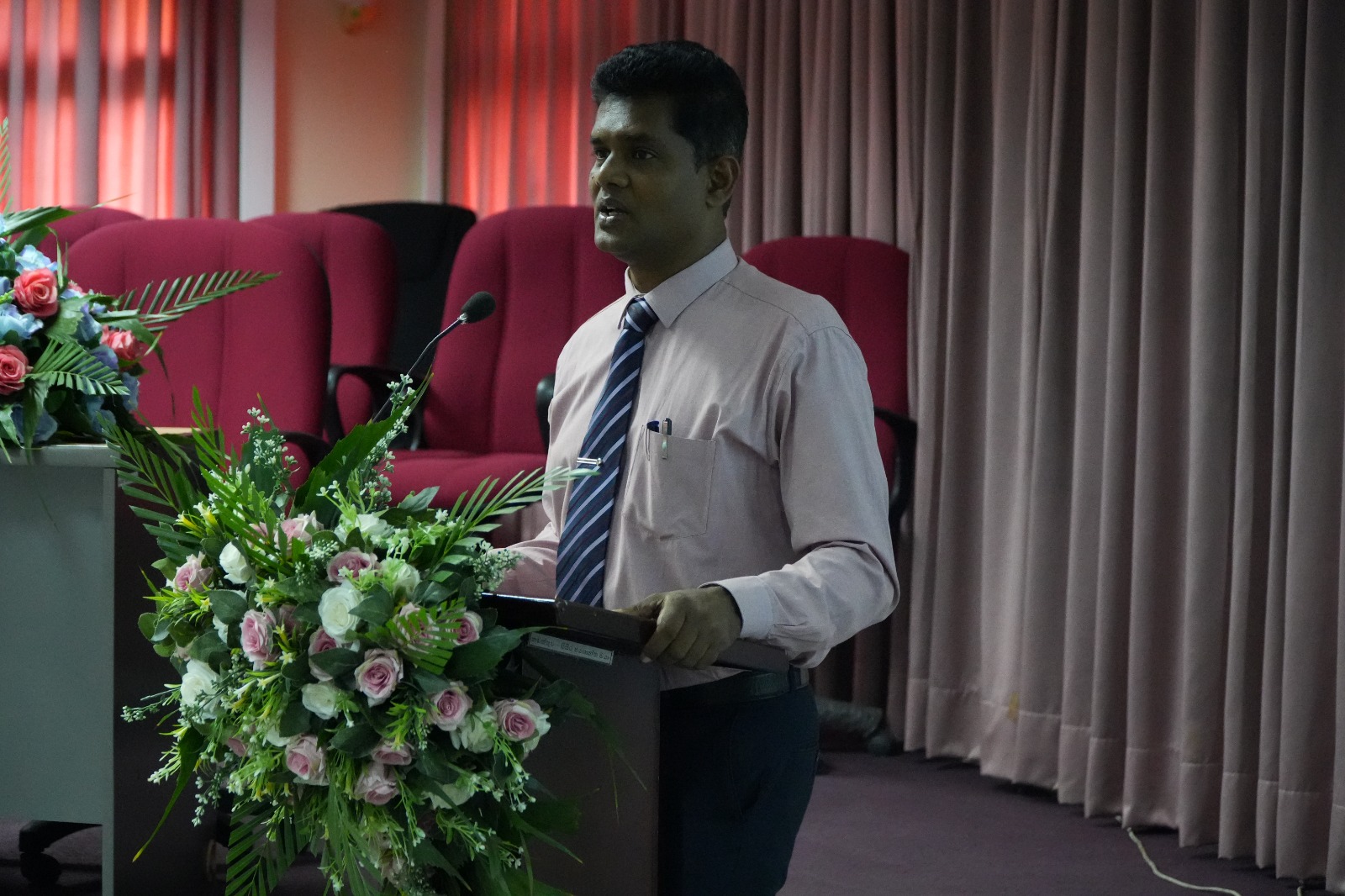 සමාජ ආරක්ෂණයට කැප වූ කුරුණෑගල දිස්ත්රික් රාජ්ය නිලධාරීන් අගයයි Image 11