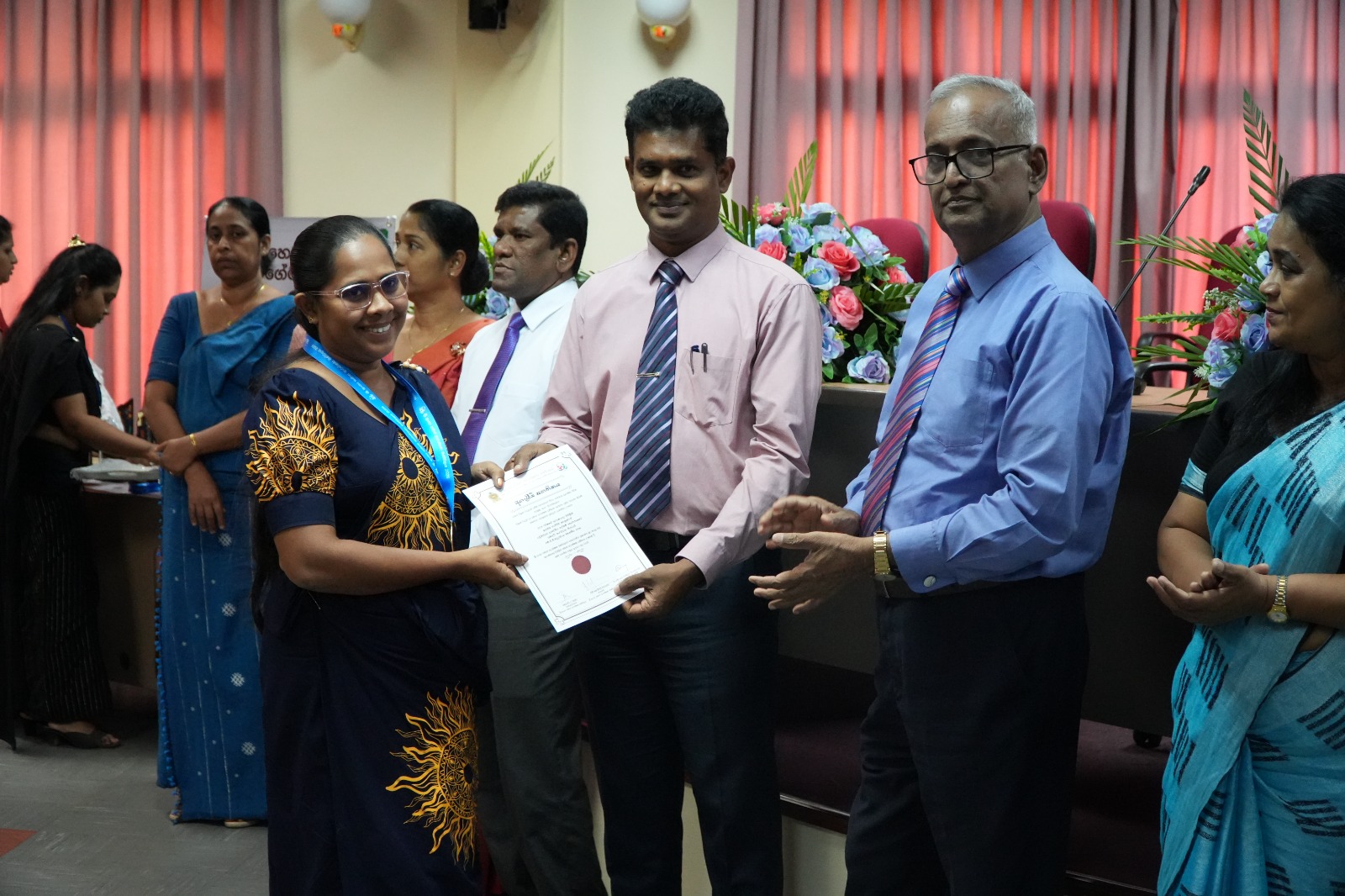 සමාජ ආරක්ෂණයට කැප වූ කුරුණෑගල දිස්ත්රික් රාජ්ය නිලධාරීන් අගයයි Image 13